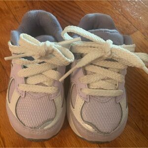 Purple/White New Balance 200r